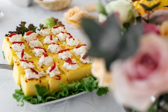 kolač od sira, sir, salata, predjelo, domaće, zelena salata, ploča, obrok, ručak, hrana