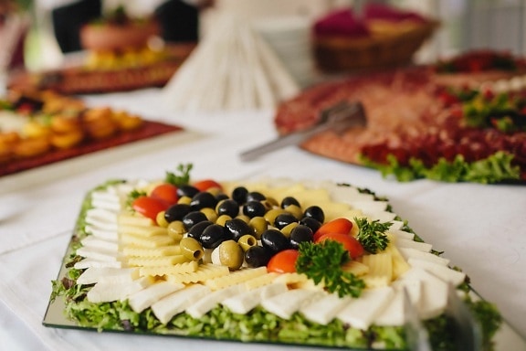 olive, noir, fromage, mozzarella, plaque, salade, plat, dîner, légume, apéritif