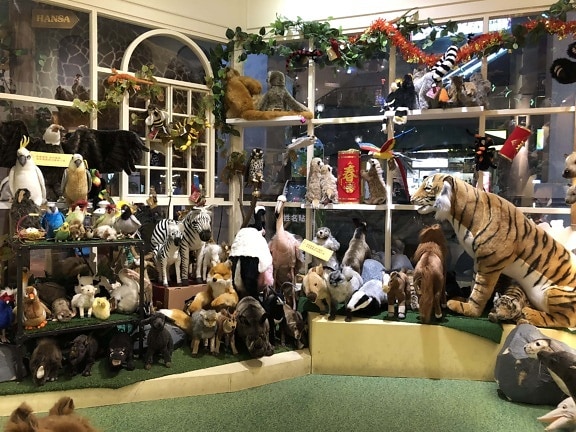 zabawki, Sklep zabawkowy, Zabawka, zwierzęta, plusz, Sklep, towar, zakupy, Wystawa, Tygrys