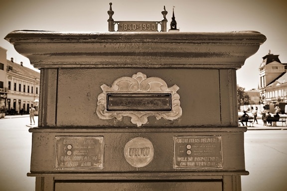 historic, photography, mailbox, mail slot, vintage, old fashioned, nostalgia, sepia, architecture, container