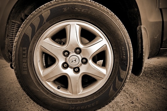 auto, pneumatico, nero di seppia, sporco, cerchio, in gomma, lega, da vicino, in alluminio, radiale