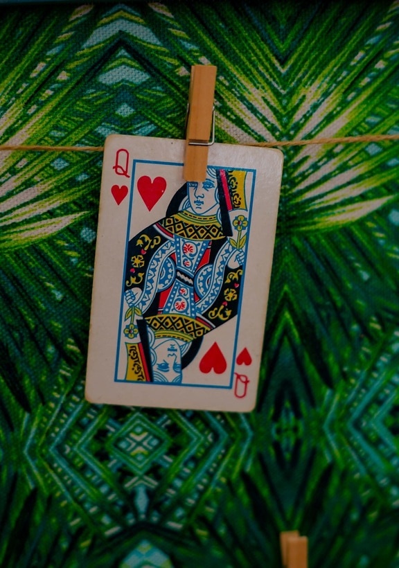 queen, playing card, hanging, rope, casino, luck, risk, card, game, fun