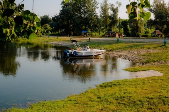 speedboat, lakeside, resort area, day, sunny, water, boat, lake, shore, river