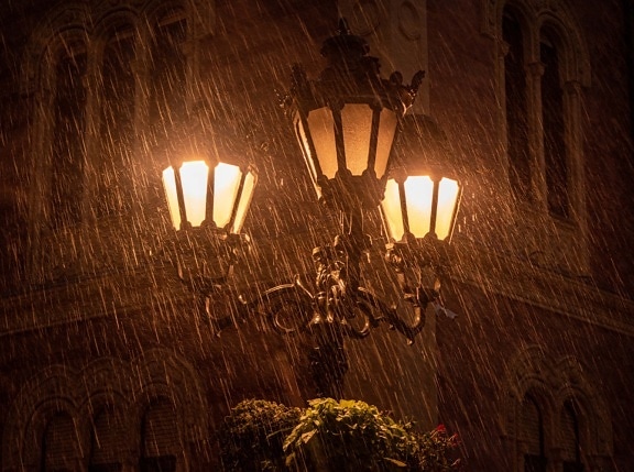 Gang đúc, cổ điển, kiến trúc Baroque, đèn lồng, mưa, đêm, đèn, ánh sáng, tối, cũ