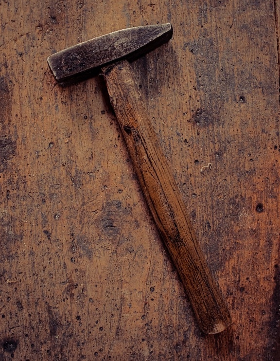hammer, hammerhead, tool, hand tool, vintage, rough, dark, wooden, wood, carpentry