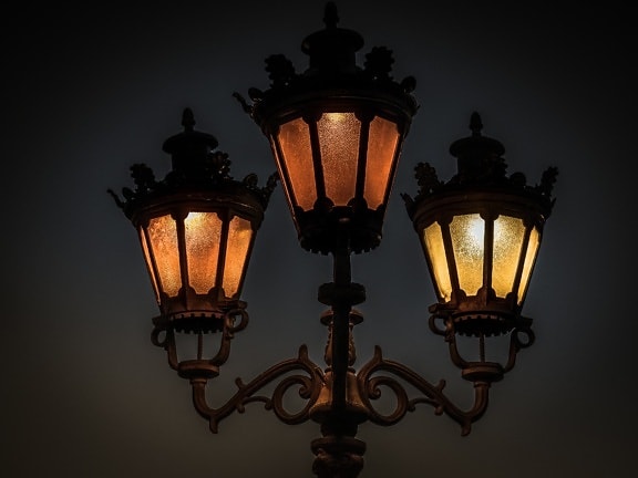 victoriana, lámpara, hierro fundido, calle, noche, dispositivo, linterna, antiguo, clásico, retro