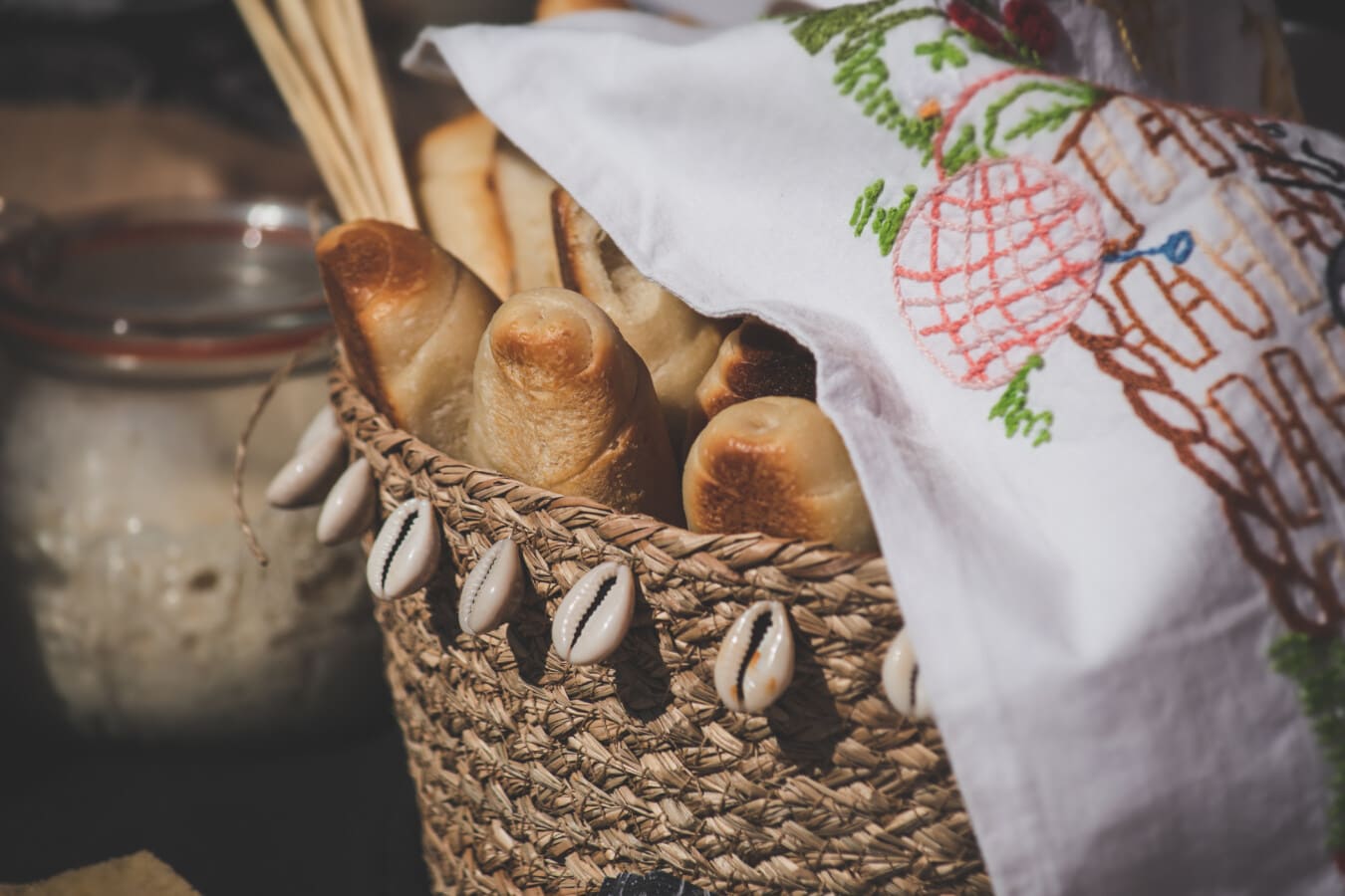 bánh mì ngũ cốc, giỏ wicker, khăn bàn, truyền thống, thực phẩm, bánh mì, nướng bánh, vẫn còn sống, nấu ăn, tự chế