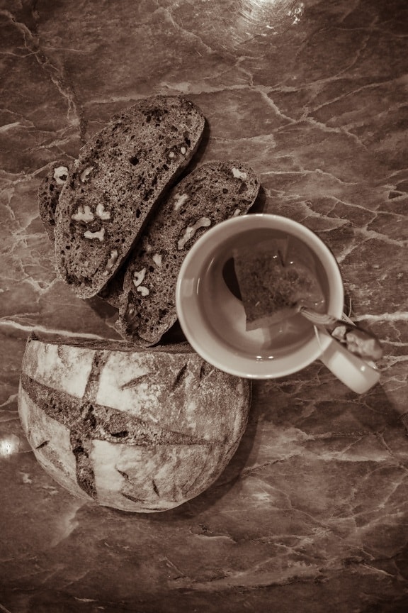 herbata, chleb razowy, śniadanie, razowy, orzech, materiał siewny, mąka pełnoziarnista, sepia, domowej roboty, chleb