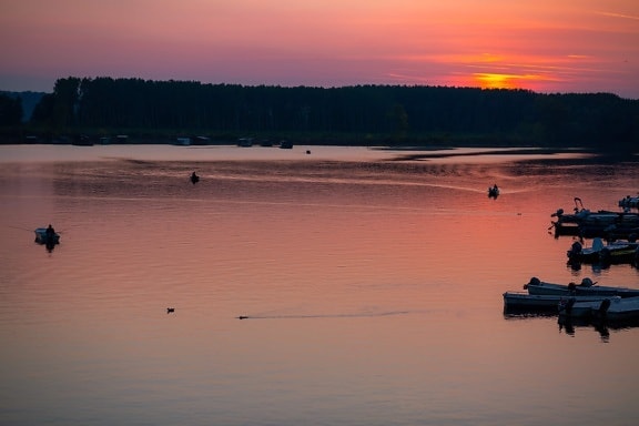 junto al lago, salida del sol, crepúsculo, barco por el río, Puerto, puesta de sol, Lago, pescador, amanecer, agua