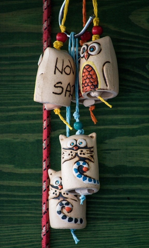 cerâmica, sinos, feito à mão, recordações, colorido, Coruja, de suspensão, em miniatura, objeto, feira de artesanato
