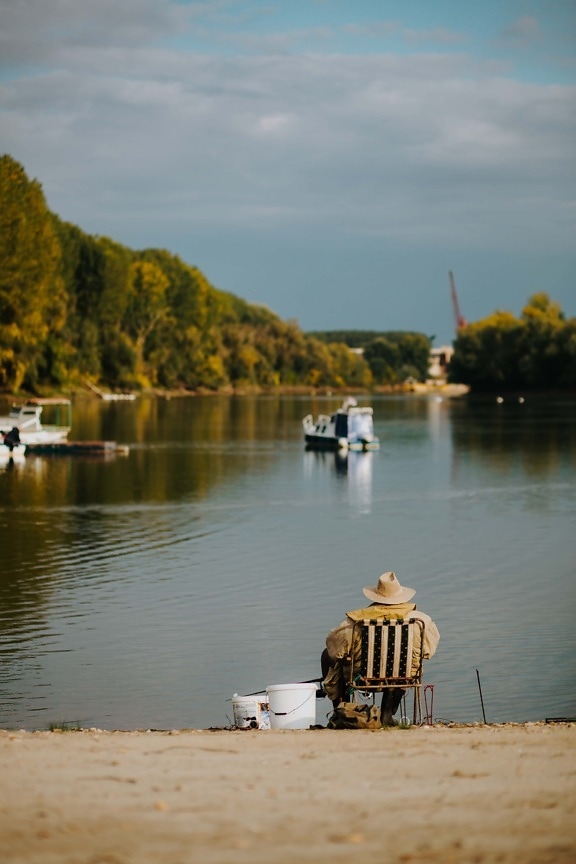 fisherman, lakeside, chair, sitting, calm, relaxation, atmosphere, enjoyment, shore, lake