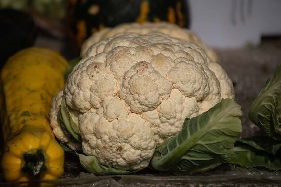 cauliflower, zucchini, vegetables, food, produce, herb, vegetable, market, cabbage, nutrition