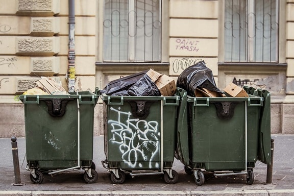 Mülleimer, Müll, Papierkorb, Pflaster, Bürgersteig, Container, Straße, Recycling, Verschmutzung, alt