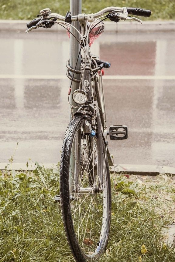 bicicleta, chuva, mau tempo, andar de bicicleta, ao ar livre, transportes, estrada, transporte, ao ar livre, lado de fora