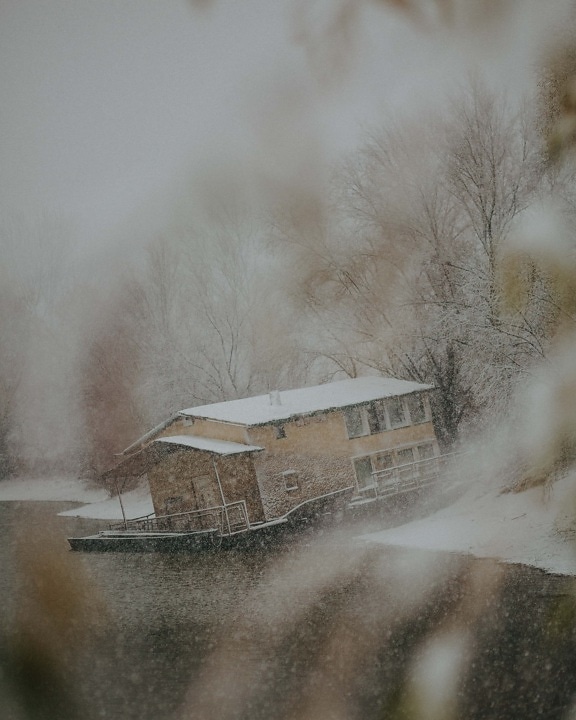 snowstorm, bad weather, boathouse, frost, cold water, cold, frozen, winter, fog, mist