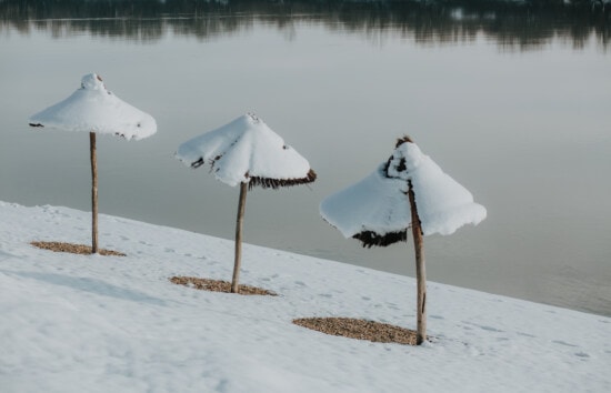 winter, beach, frost, parasol, frozen, snow, cold, lake, water, nature