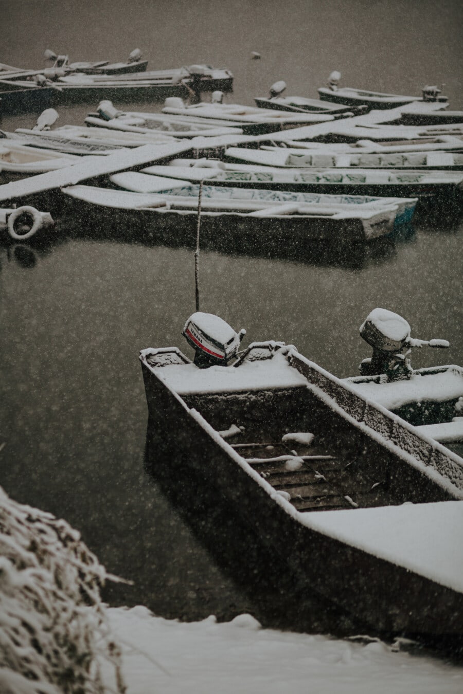 river boat, boats, snowstorm, harbor, winter, snowy, water, vehicle, watercraft, storm
