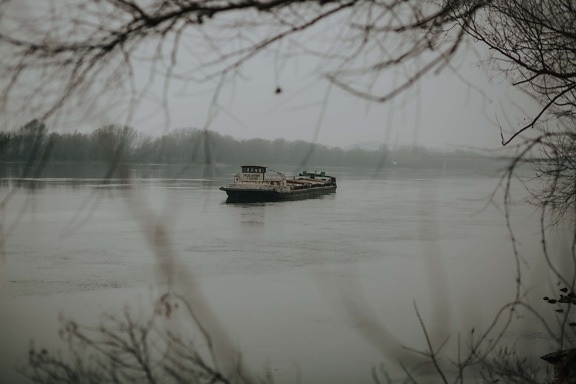 foggy, river, barge, dawn, fog, water, winter, ship, lake, mist