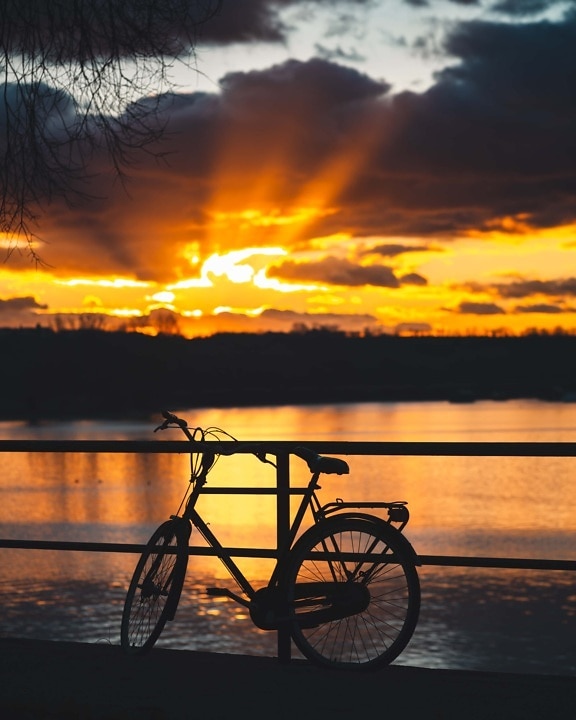 sunset, beautiful, bicycle, fence, lakeside, backlight, silhouette, evening, dawn, beach