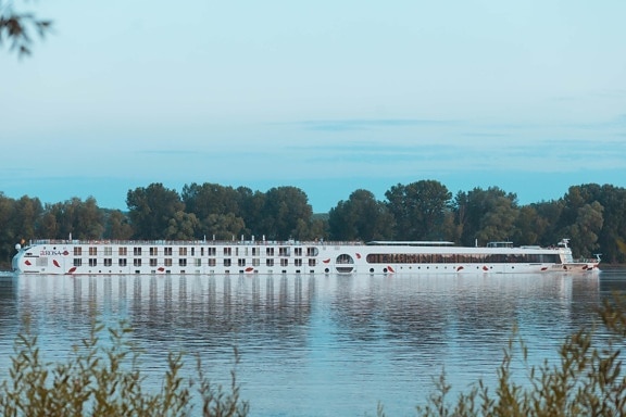 cruise schip, rivier, Rivier de Donau, Toerisme, toeristische attractie, landschap, water, lakeside, oever, natuur