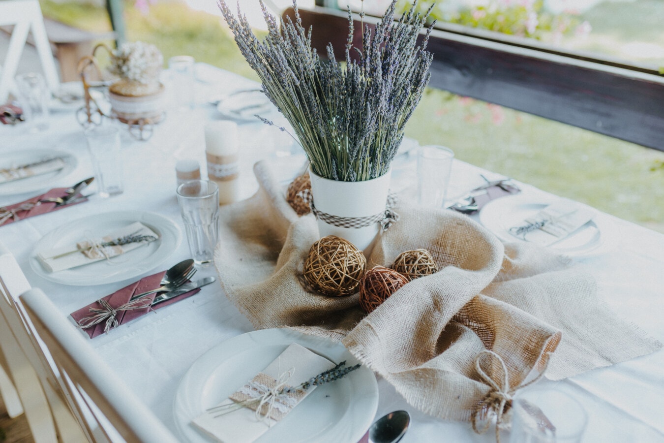 dining area, restaurant, fancy, flower, lavender, vase, bouquet, jute, tablecloth, glass