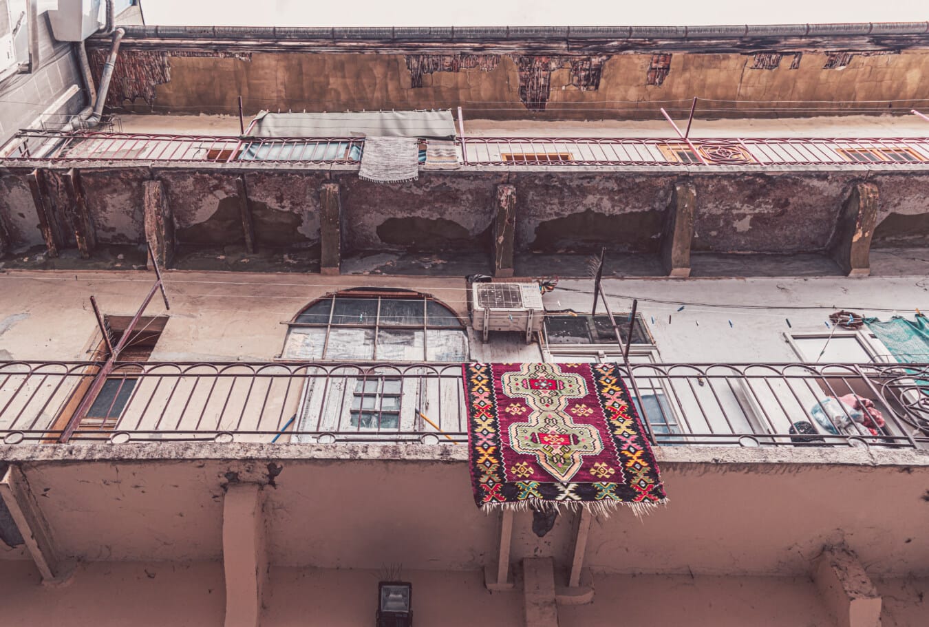 poverty, balcony, derelict, decay, apartments, buildings, rug, arabic, structure, house