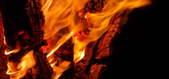 yanan, yakacak odun, Yangın, alevler, yakın, tutuşturmak, sıcak, ısı, kamp ateşi, şenlik ateşi