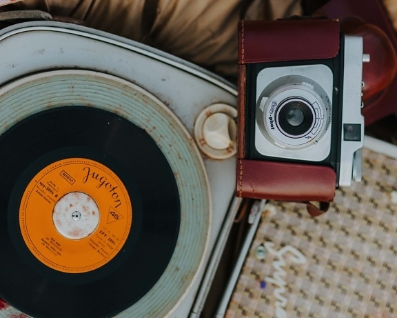 nostalgija, kamera, fotografije, staro, starinski, gramofon, gramofonska ploča, klasično, zvuk, analogno