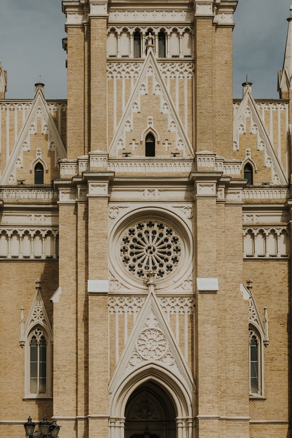 katedraali, katolinen, tiili, julkisivu, seinä, Serbia, arkkitehtuuri, kirkko