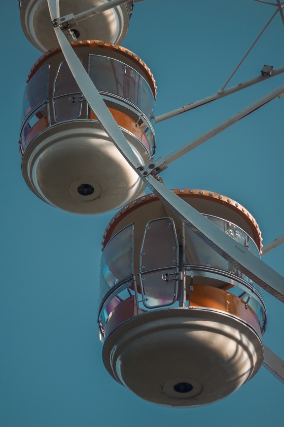 Ferris Wheel – Kodachrome in amusement park