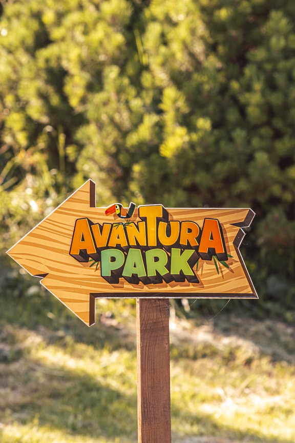 Arrow right sign pointing on adventure park