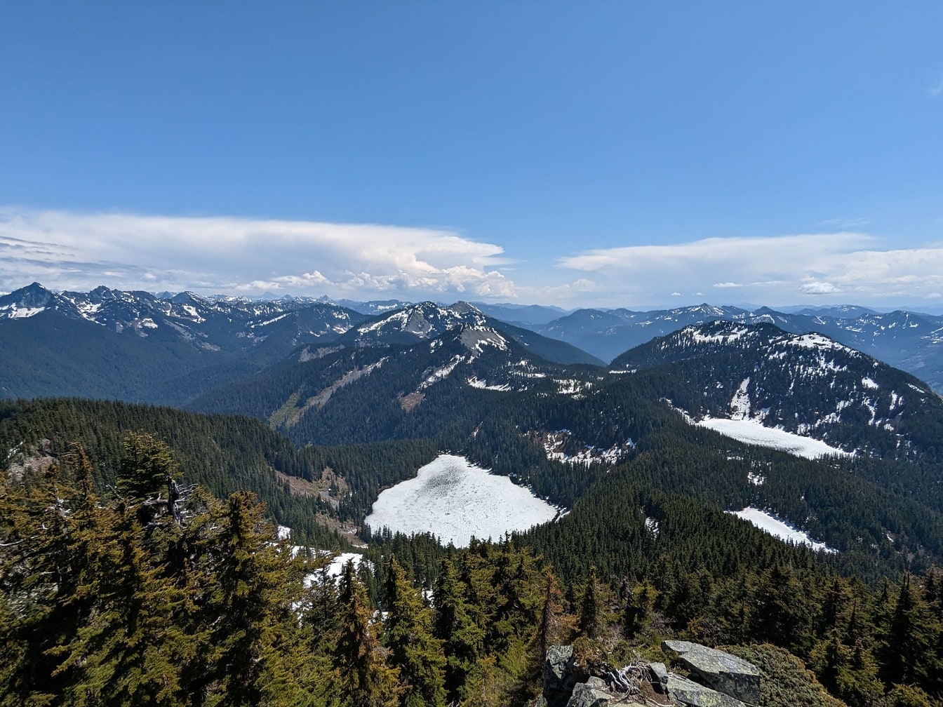 Bjergtop af Defiance Mountain i Washington nationalpark