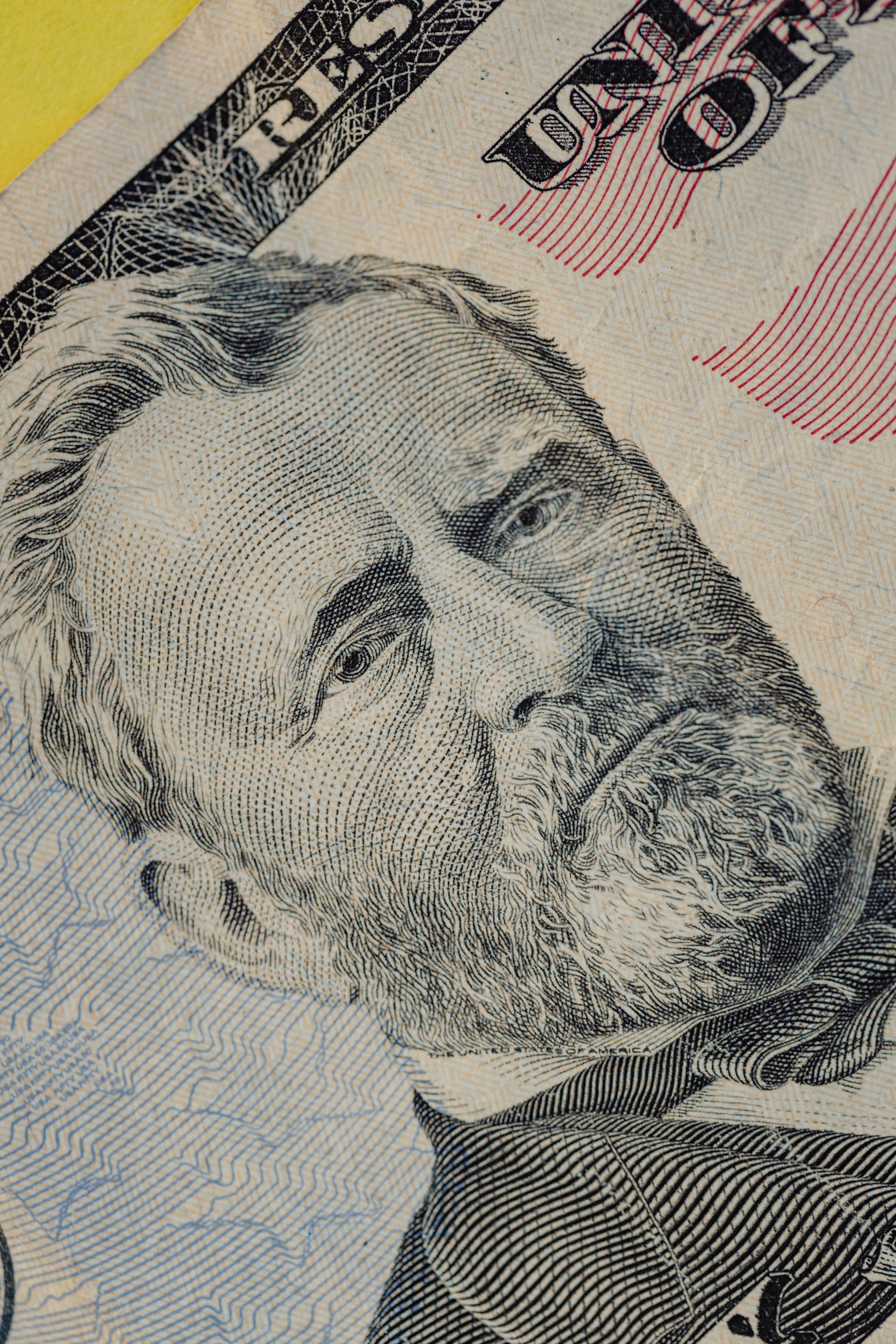 Fotografia macro del volto di Ulysses S. Grant su 50 dollari