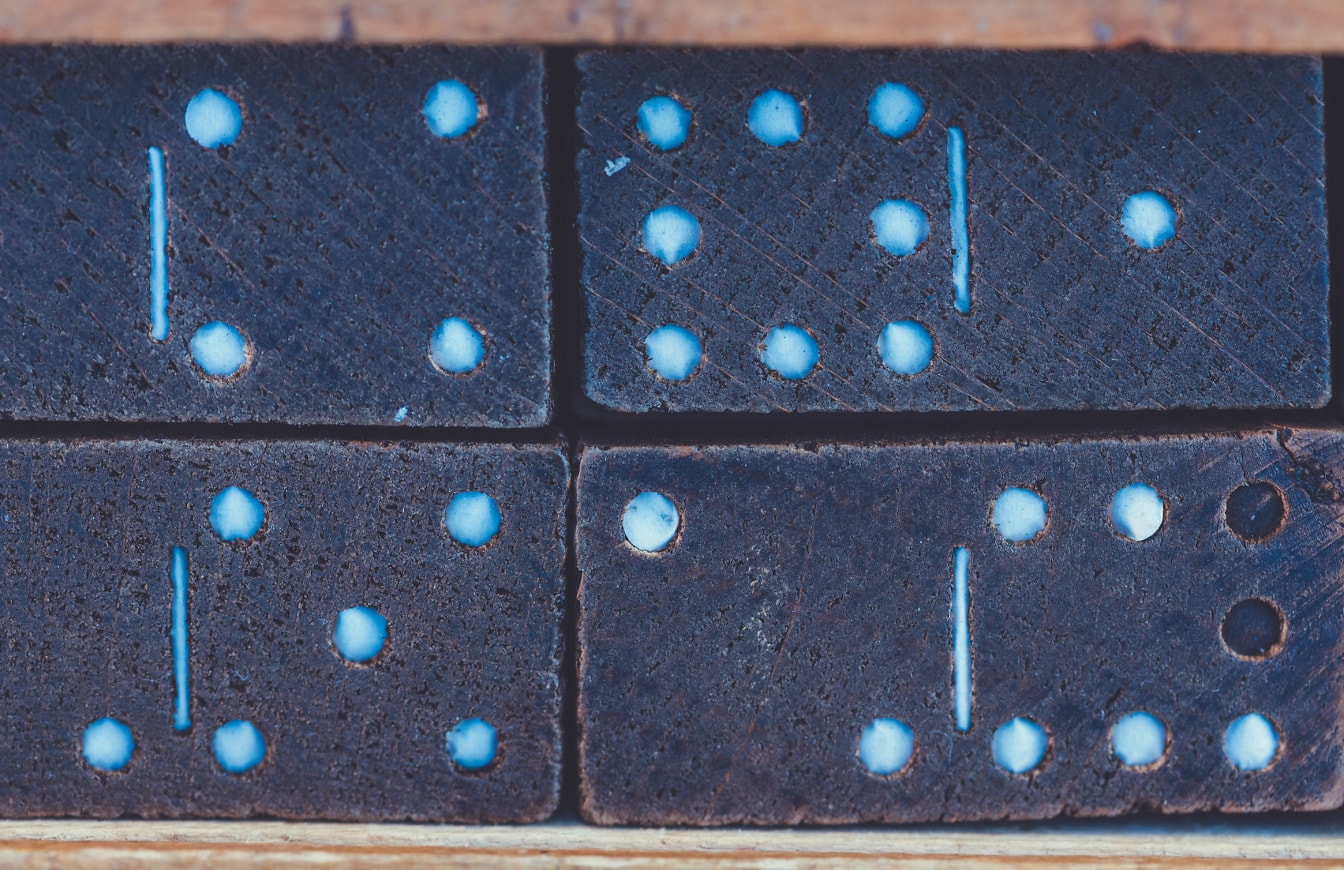 Mørk blå gammel stil domino blokker nærbilde bilde