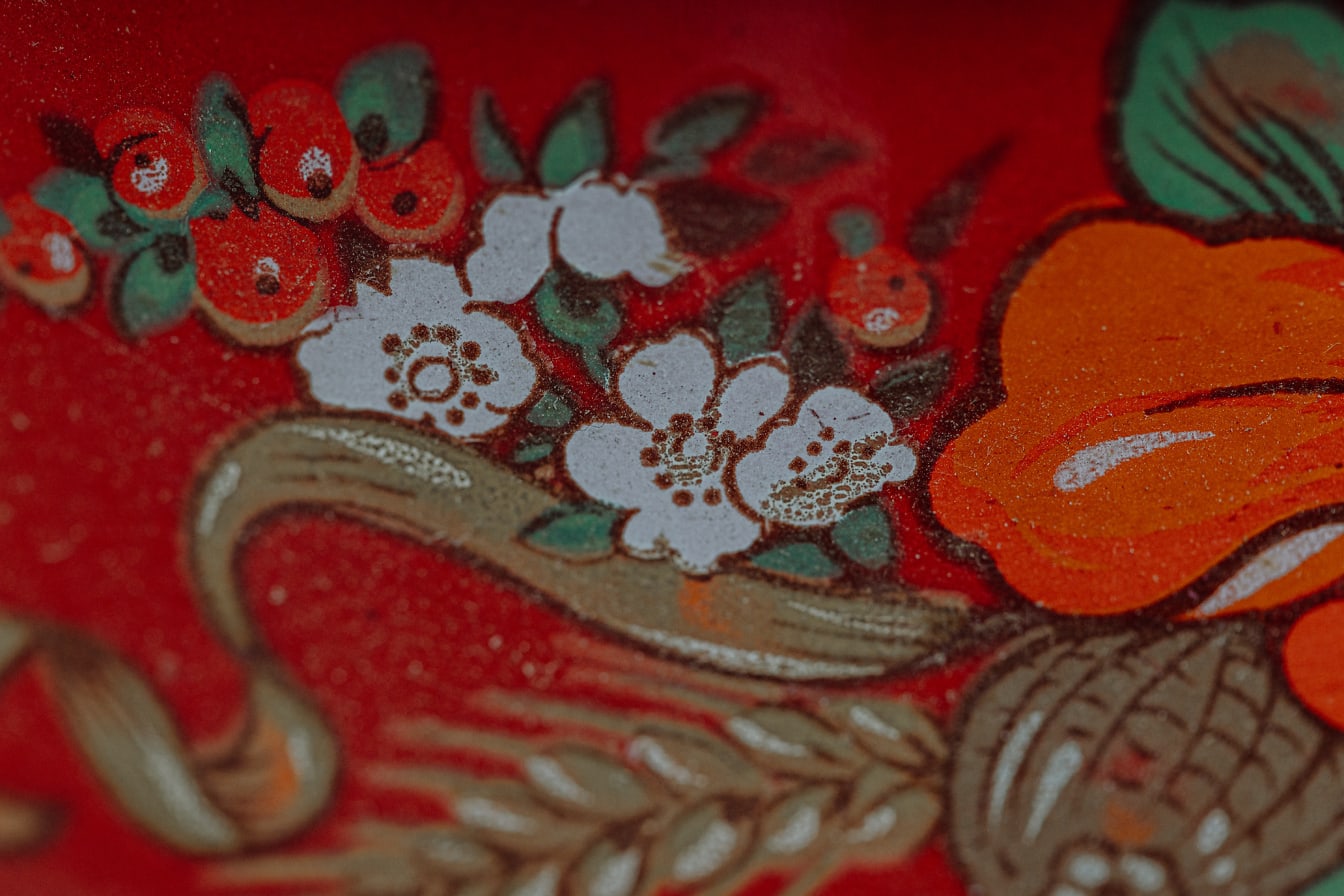 Detail květinového potisku na bavlněné látce
