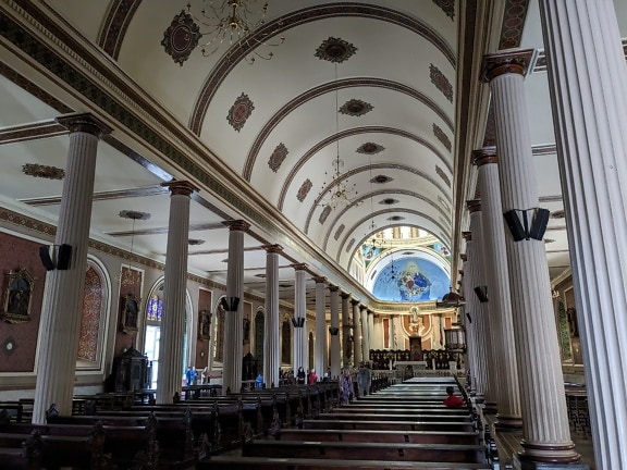 Intérieur de la cathédrale métropolitaine de San José au Costa Rica