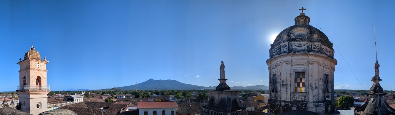 Panorama da paisagem urbana no estilo de arquitetura colonial de Granada na Nicarágua