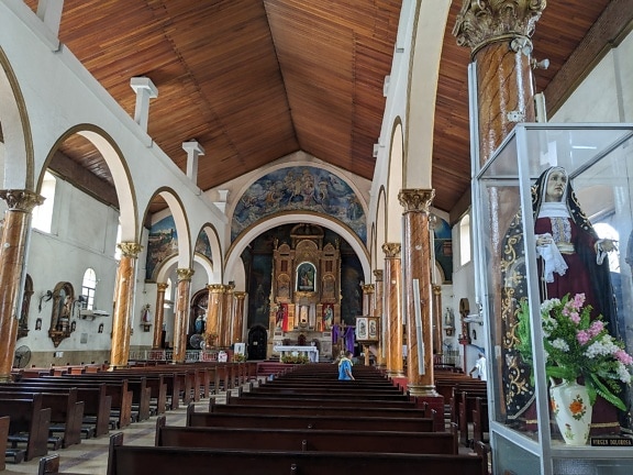 Panama City’deki Santa Ana Kilisesi