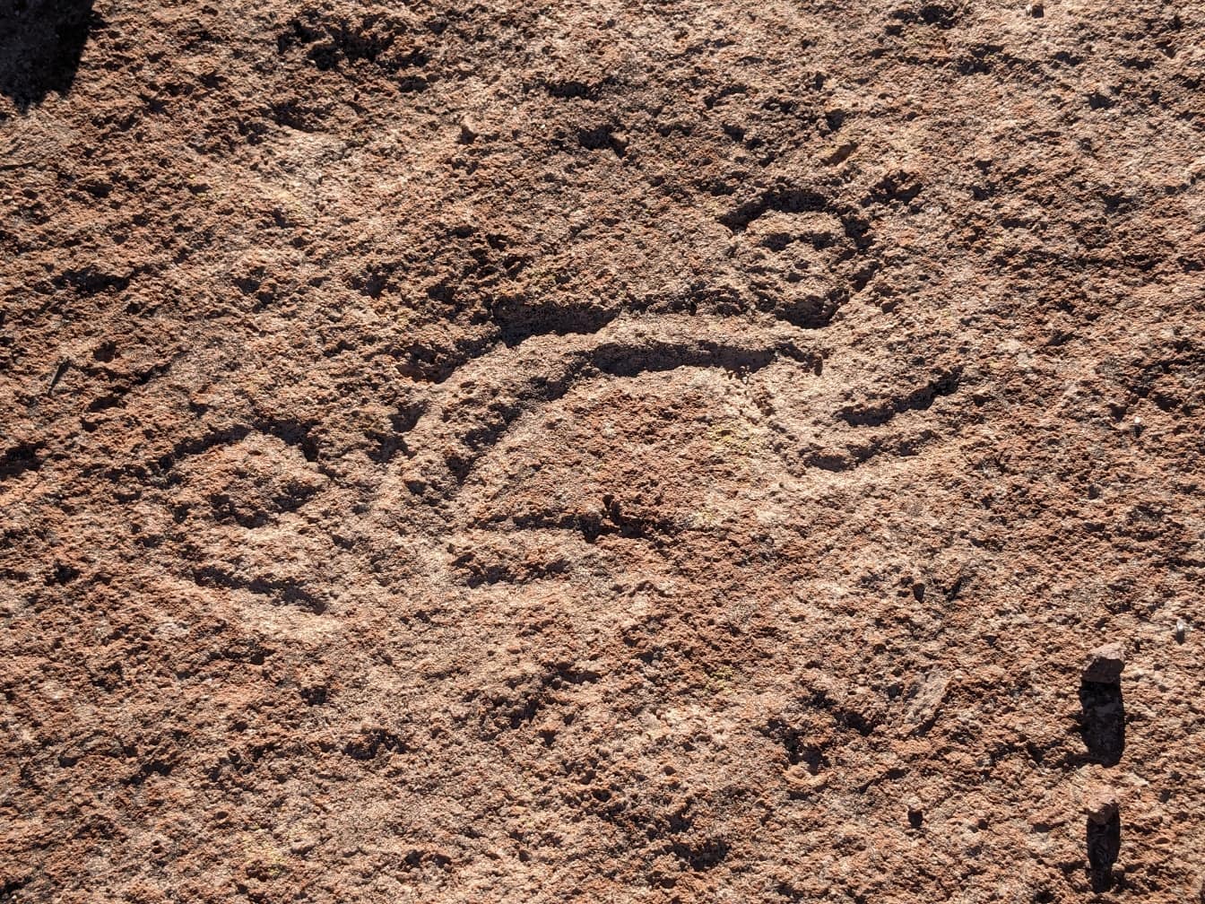Naivné kamenné rezby, petroglyf v Južnej Amerike by mohol pochádzať z obdobia neolitu