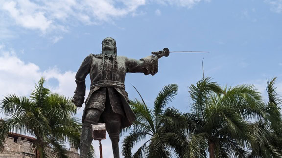 Statue of the general Blas de Lezo (1689 – 1741) in Cartagena de Indias in Colombia also known as statue of a half-man holding a sword