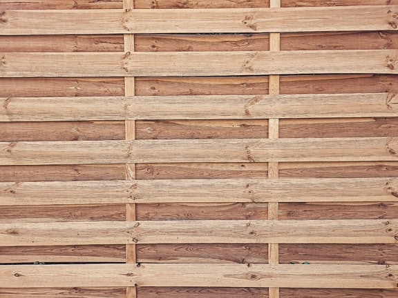 Текстура деревенской деревянной щитовой доски из горизонтально уложенных тонких сосновых реек