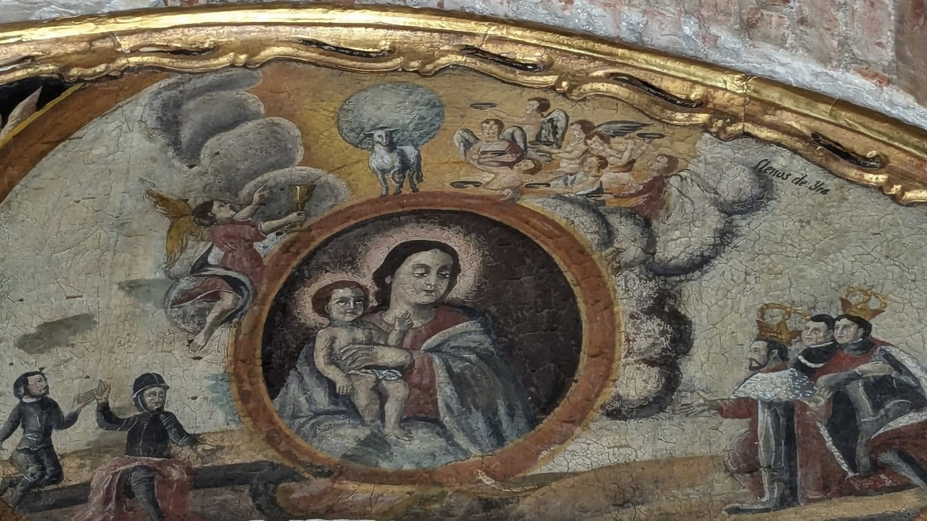 O frescă a Sfintei Maria Sfânta Fecioară cu un Iisus Hristos copil pe tavan într-o biserică catolică din Peru, America Latină
