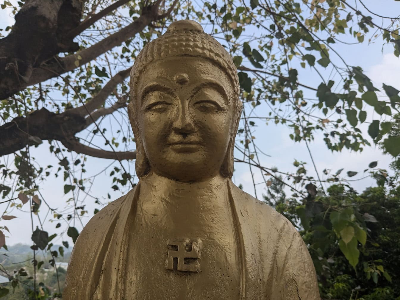 Statue en bronze d’un Bouddha au Centre commémoratif Fo Guang Shan, Taïwan