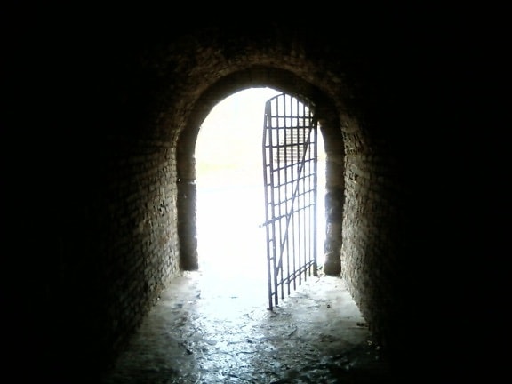svjetlo, vrata, tunel