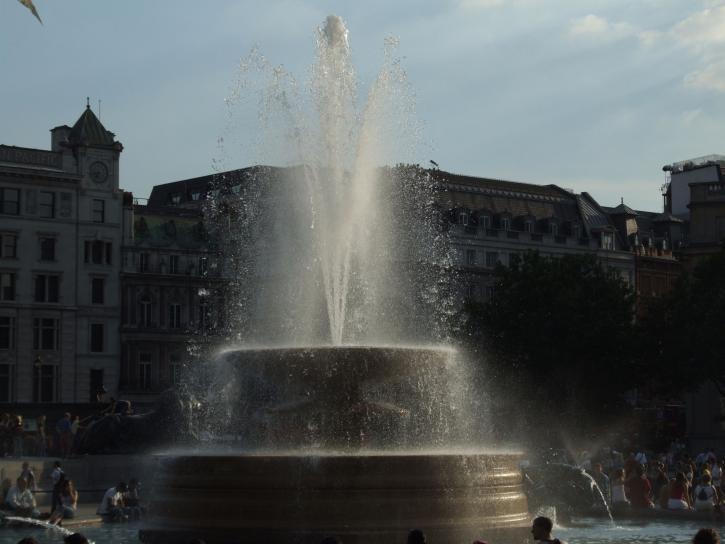 fontana, Trafalgar, quadrato