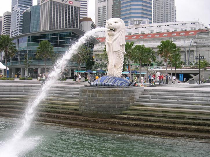 Merlion, air mancur, Singapura