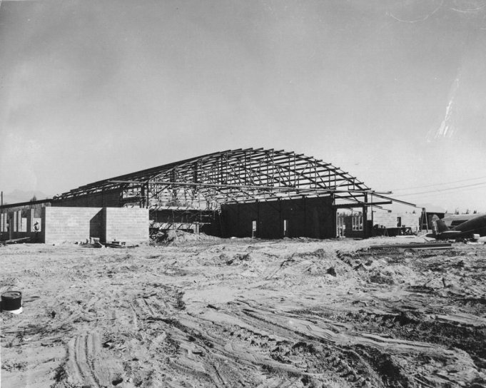 gradnje hangara, jezero, napa