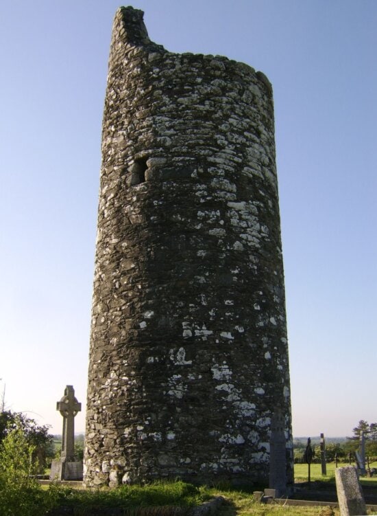 side, door, part, Irish, round, tower, old, kilcullen