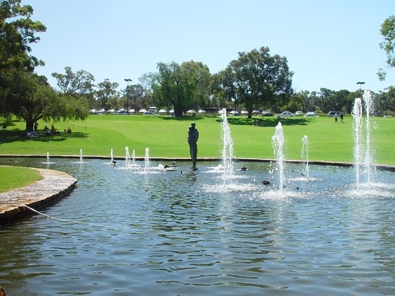 สวน น้ำพุ มารดา คิงส์ รูปปั้น