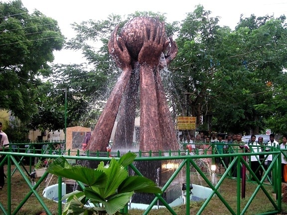 Памятник, Катарагама, символизирует, памяти, цунами